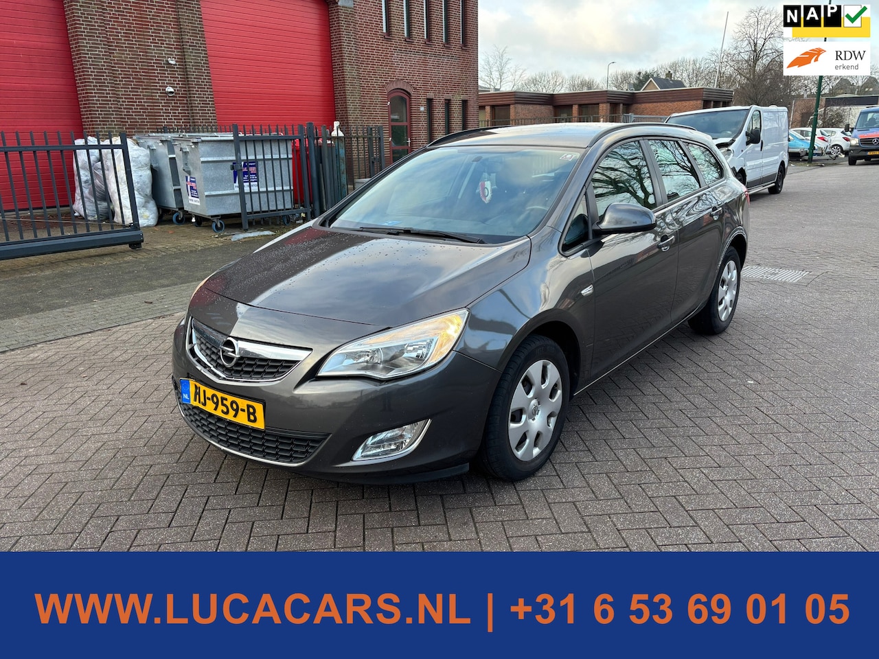 Opel Astra Sports Tourer - 1.7 CDTi Business Edition 1.7 CDTi Business Edition - AutoWereld.nl