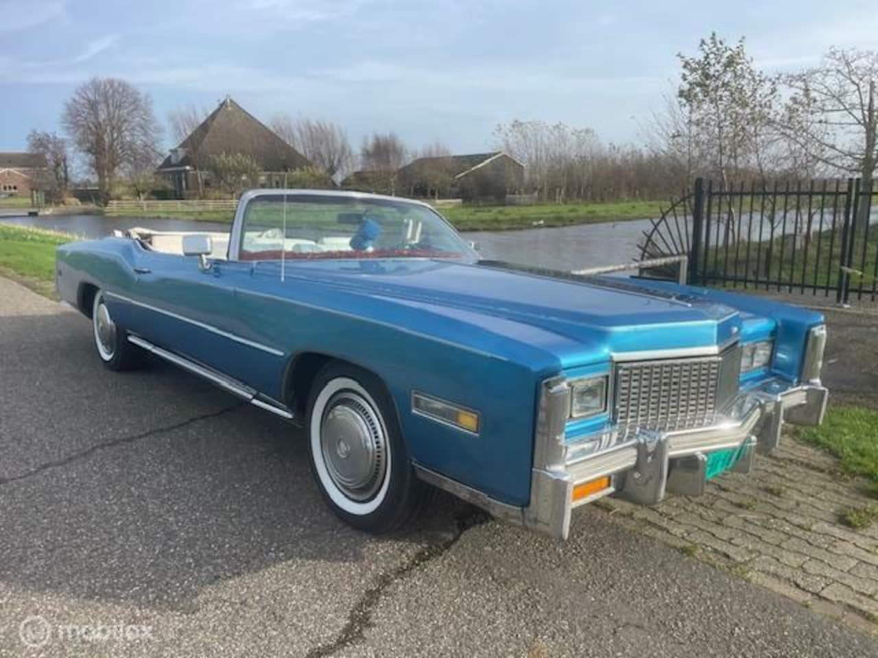 Cadillac Eldorado - Cabrio met nieuwe cabriokap - AutoWereld.nl