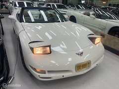 Chevrolet Corvette Convertible - 5.7