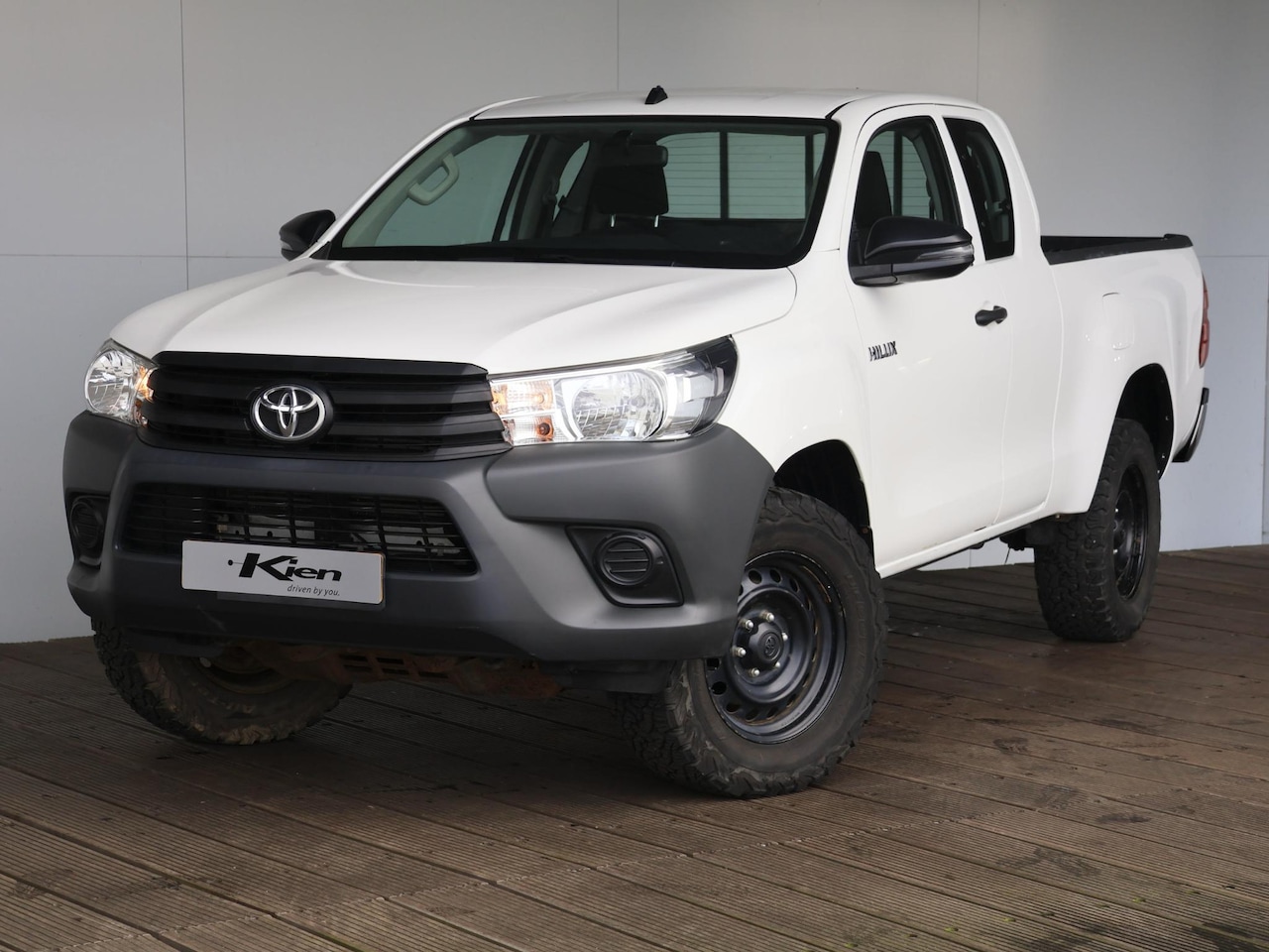 Toyota HiLux - 2.4 D-4D-F Xtra Cab Cool Comfort | Trekhaak | Cruise Control | Airco | - AutoWereld.nl