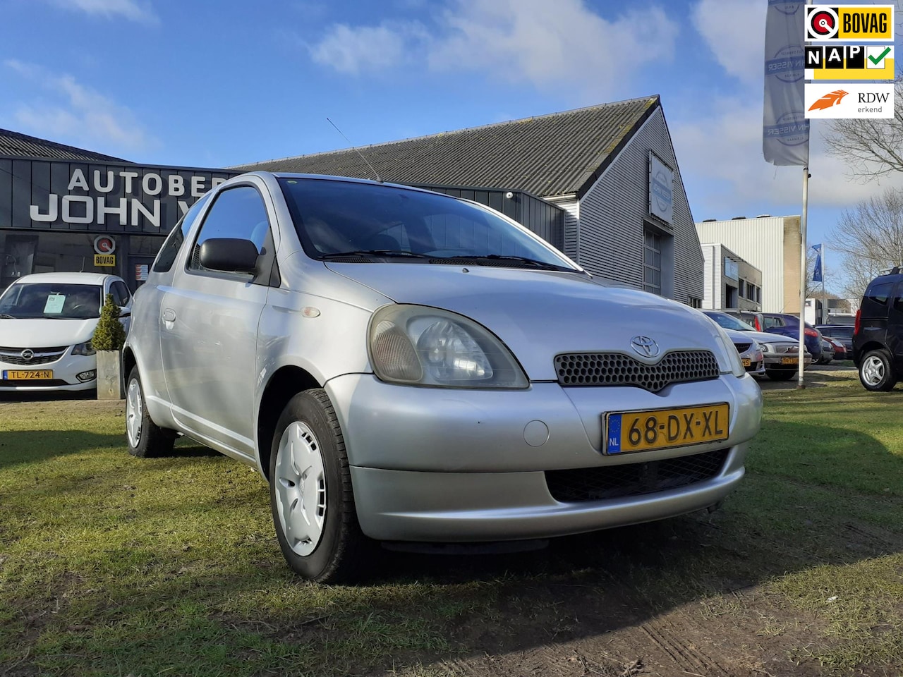 Toyota Yaris - 1.3-16V VVT-i Luna *trekhaak*lage kilometerstand!* - AutoWereld.nl