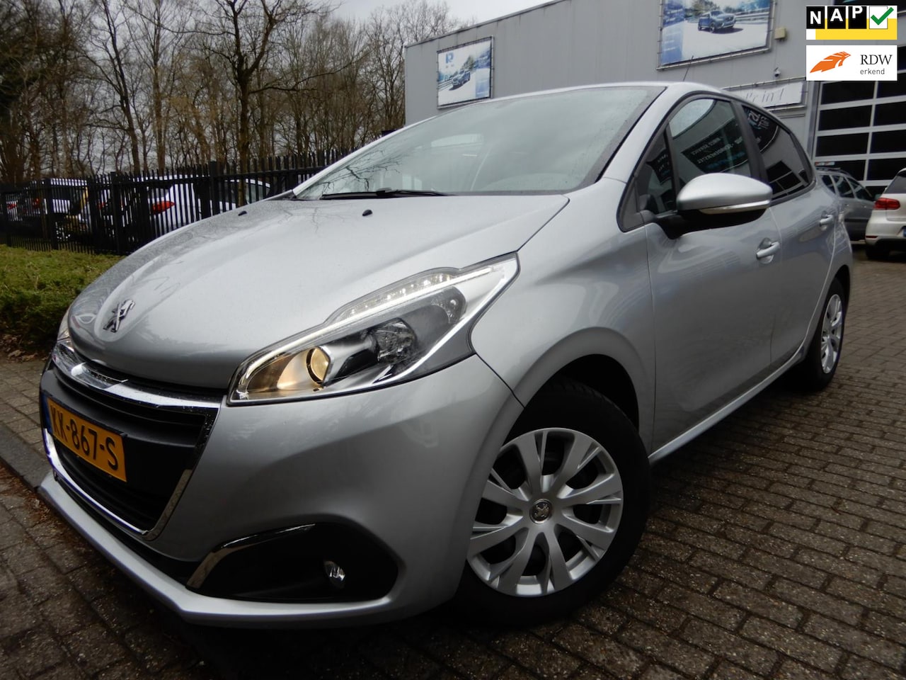 Peugeot 208 - 1.2 PureTech Blue Lion 1.2 PureTech Blue Lion - AutoWereld.nl