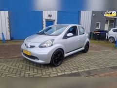 Toyota Aygo - 1.0-12V +5 Deurs Inruil Mogelijk