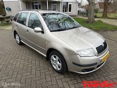 Skoda Fabia Combi - 1.4-16V Elegance, Airco en Cruise Control