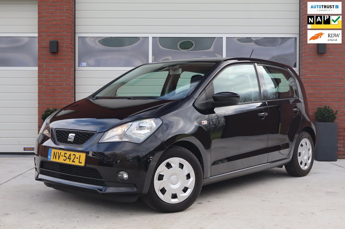 Seat Mii - 1.0 Style Connect 5 deurs - Airco - Elektrische ramen - Mistlampen voor - NL Auto! - AutoWereld.nl