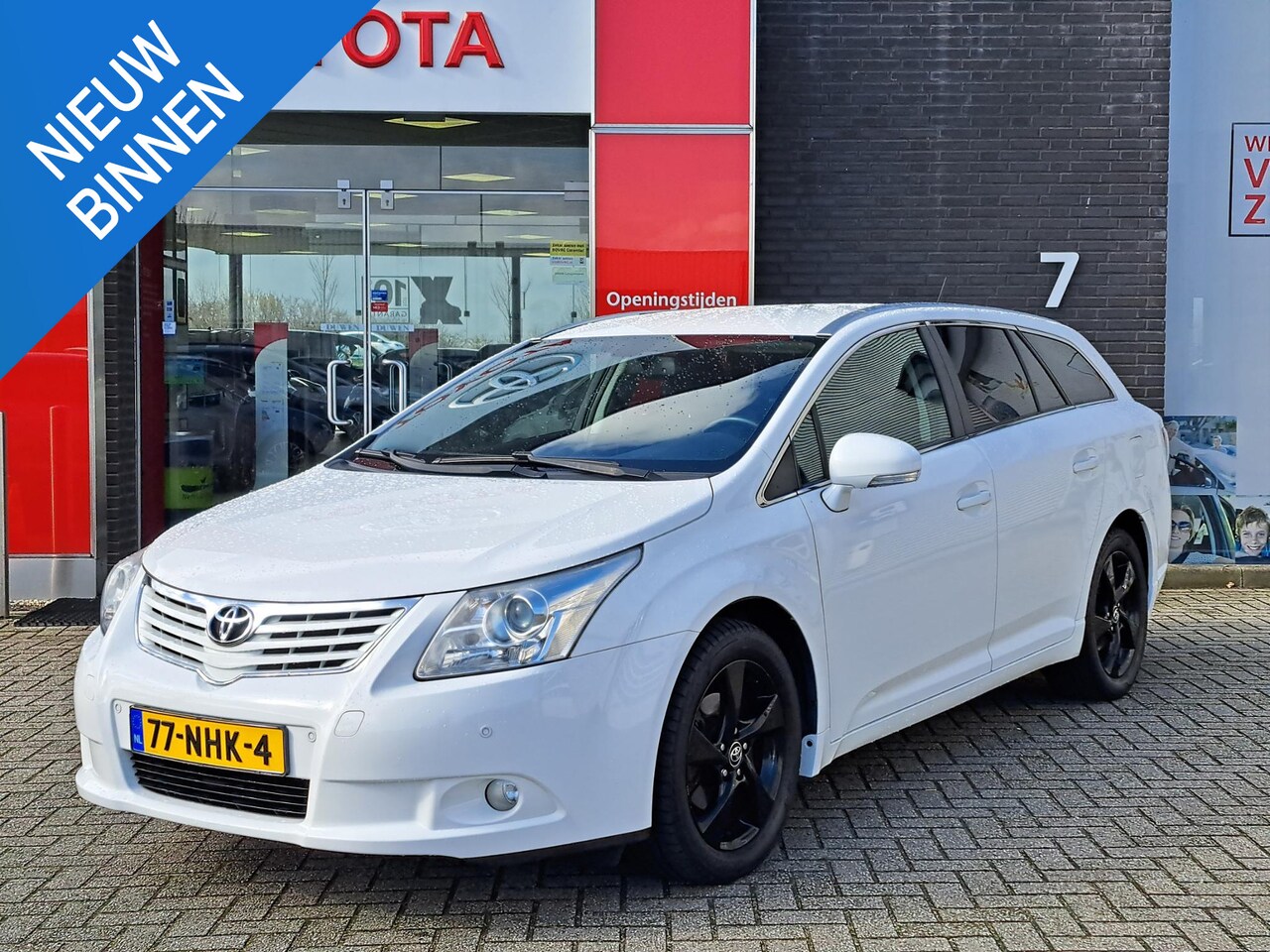 Toyota Avensis Wagon - 1.8 VVTi Business CAMERA NAVIGATIE LICHTMETALEN VELGEN - AutoWereld.nl