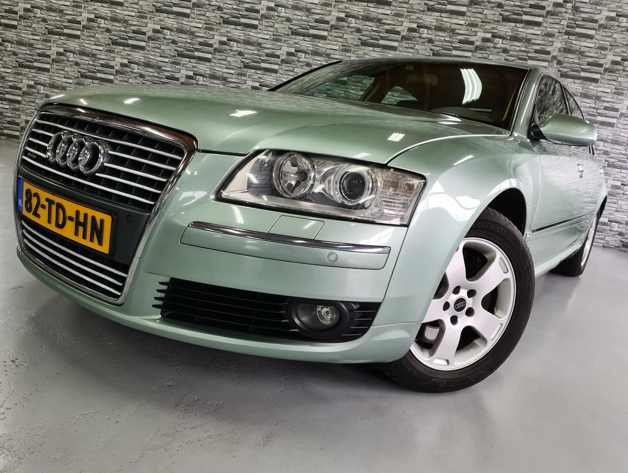 Audi A8 - 4.2 V8 quattro Lang Pro Line *350PK!*Vol.onderh*NAP! - AutoWereld.nl