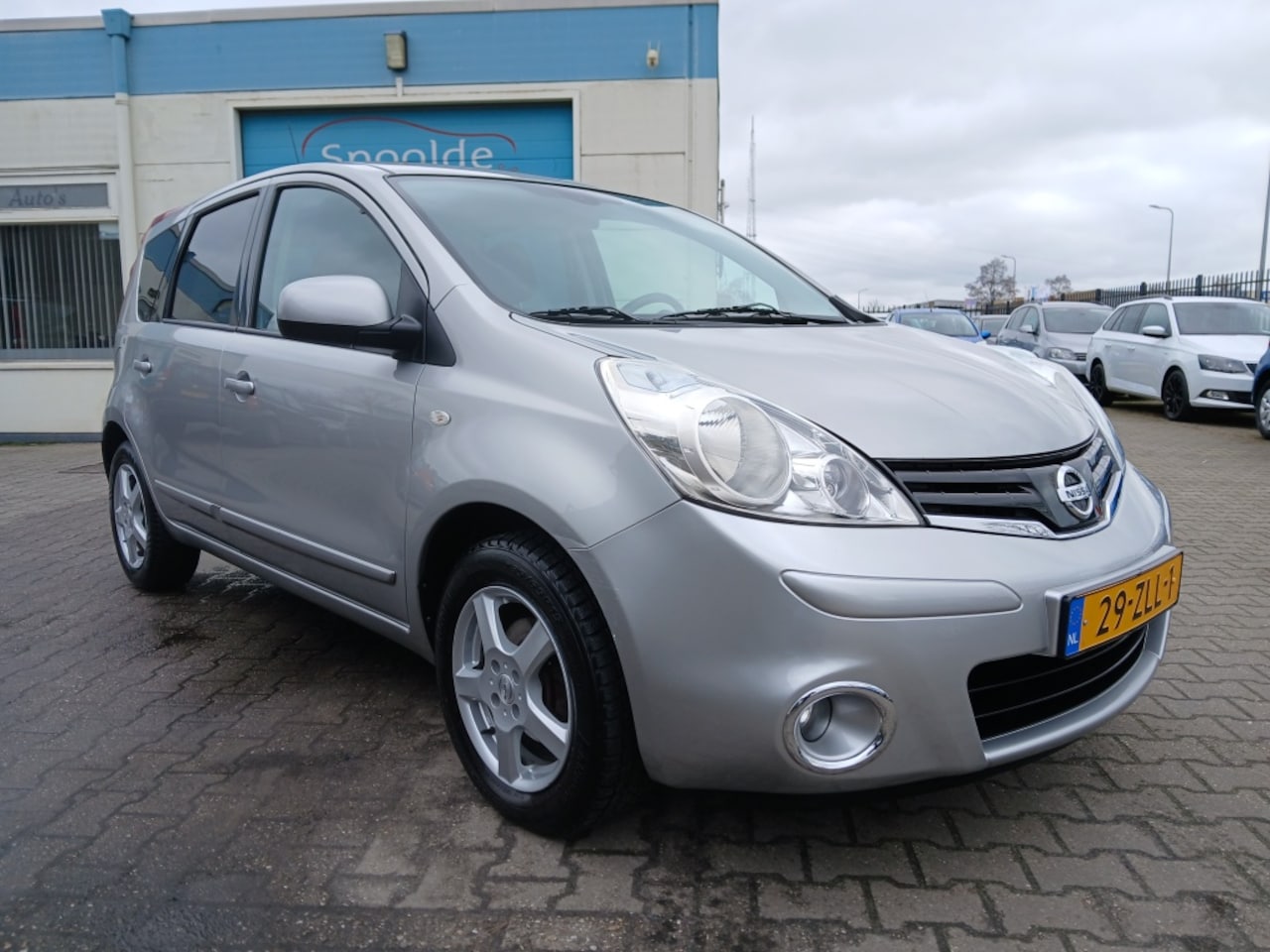 Nissan Note - 1.6 Automaat/Dealer onderhouden/Navi/Parkeersensoren - AutoWereld.nl