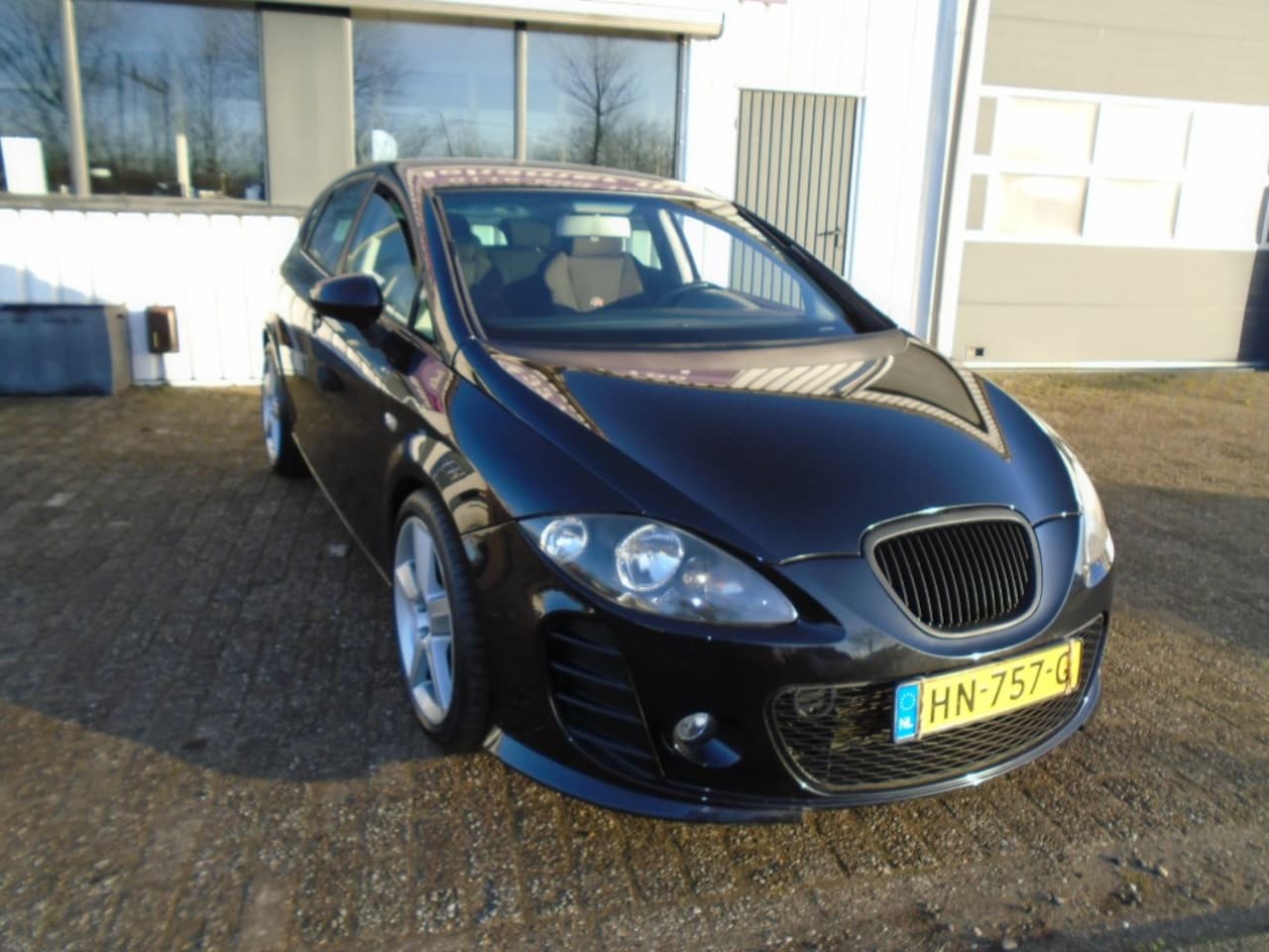 Seat Leon - 2.0 TFSI FR 2.0 TFSI FR - AutoWereld.nl