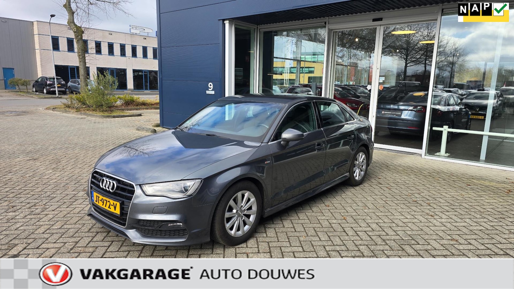 Audi A3 Limousine - 1.6 TDI Adrenalin Sport | NAP | S-Line | Navigatie - AutoWereld.nl