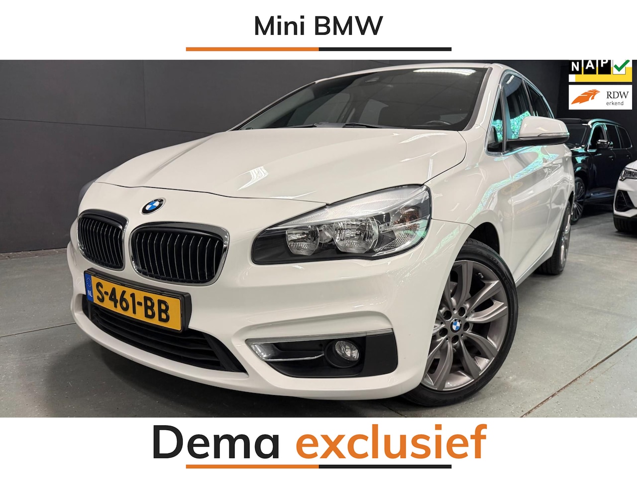 BMW 2-serie Active Tourer - 218i Executive NAVI/LEDER/PDC/ECC/CRUISE/STOEL-M/// - AutoWereld.nl