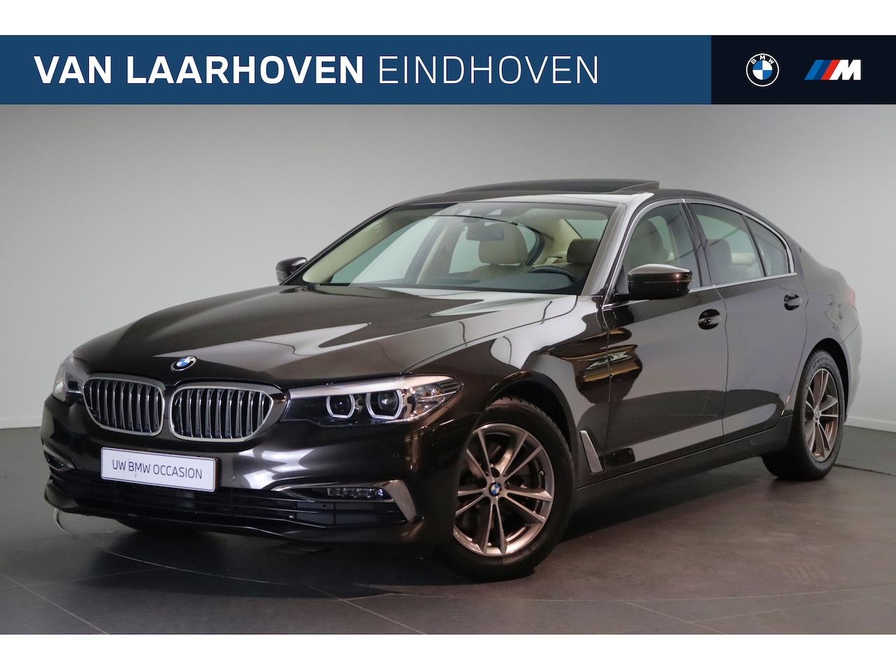 BMW 5-serie - 520i Executive Luxury Line Automaat / Schuif-kanteldak / Stoelverwarming / Navigatie Profe - AutoWereld.nl