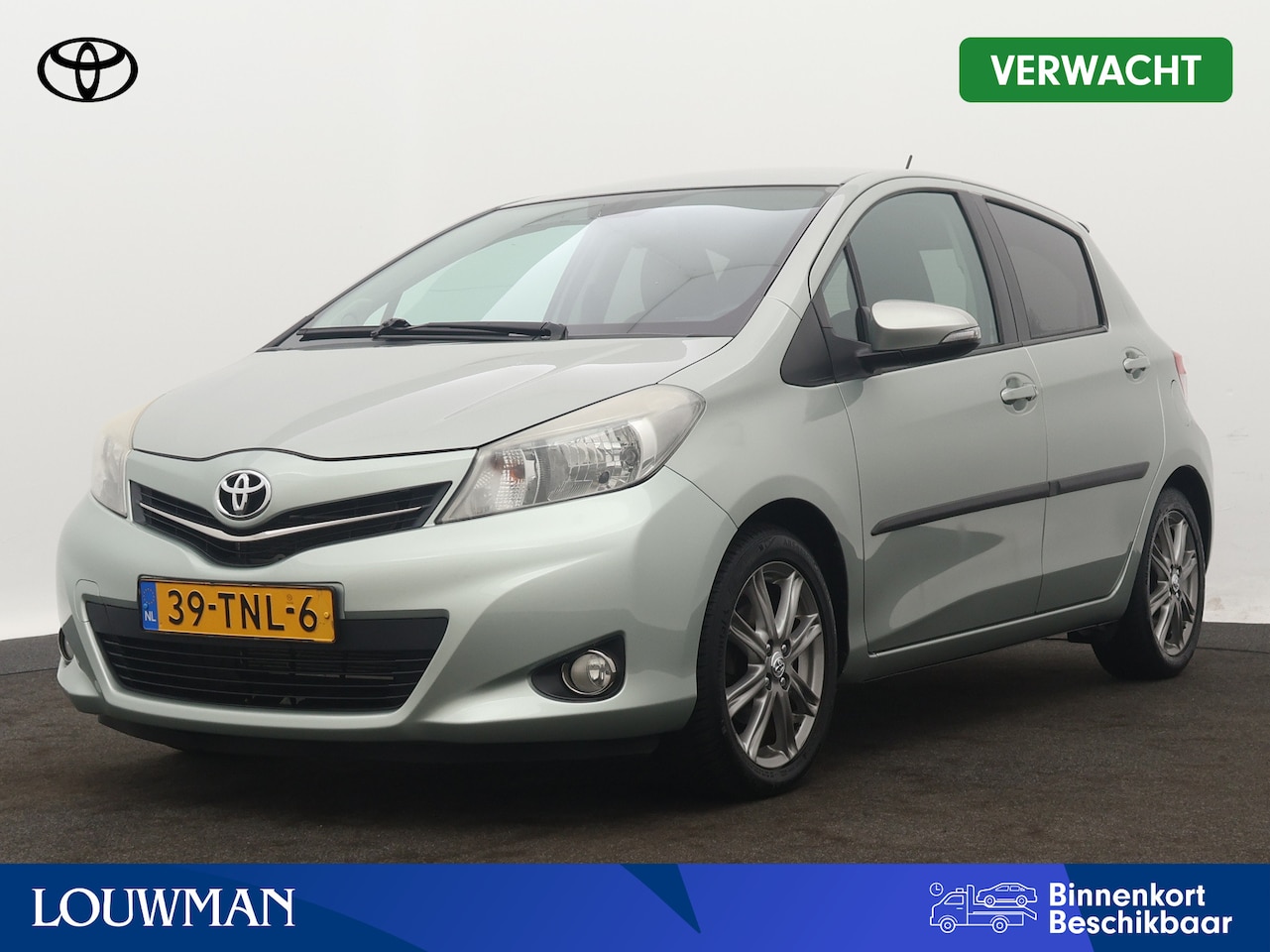 Toyota Yaris - 1.3 VVT-i Dynamic Automaat | 1e Eigenaar | Dealer onderhouden | Trekhaak | LM velgen | Nav - AutoWereld.nl