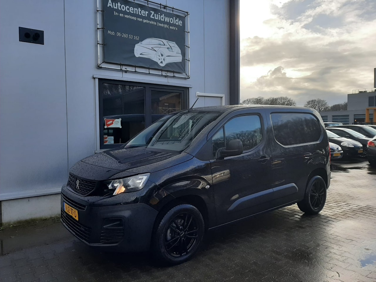 Peugeot Partner - 1.5 BlueHDI Pro clima cruise lmv  nap - AutoWereld.nl