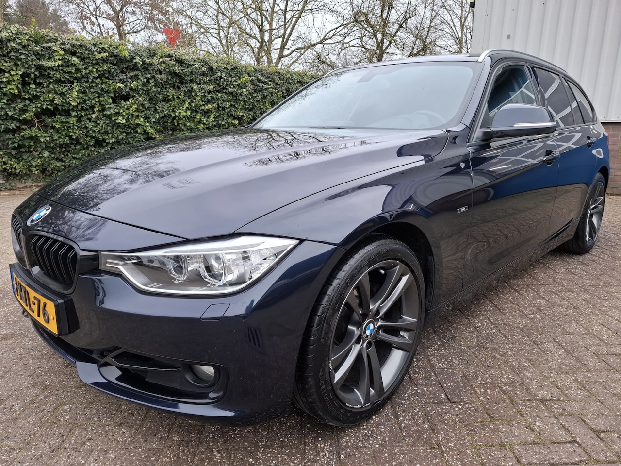 BMW 3-serie Touring - 320i High Executive LEER/CLIMAT/CRUISE/XENON/LED 184PK - AutoWereld.nl