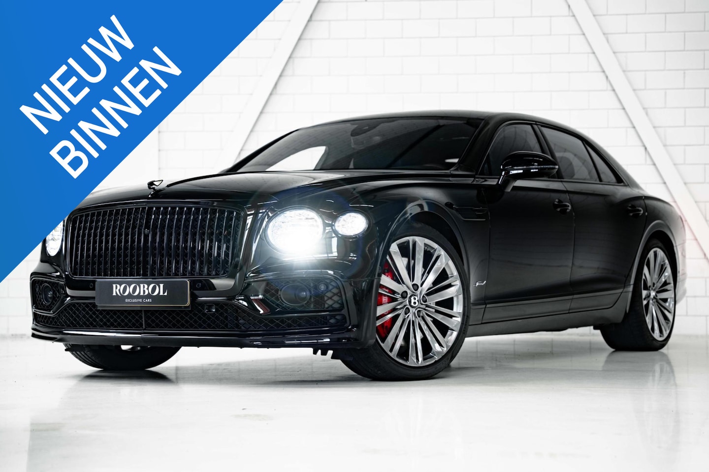 Bentley Flying Spur - 6.0 W12 Naim l Carbon l Touring | Flying B - AutoWereld.nl