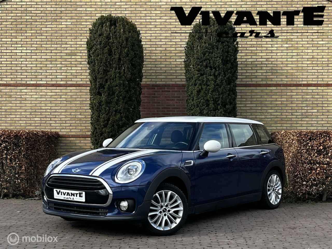 MINI Clubman - 1.5 Cooper Chili Serious Business Cruise | Clima - AutoWereld.nl