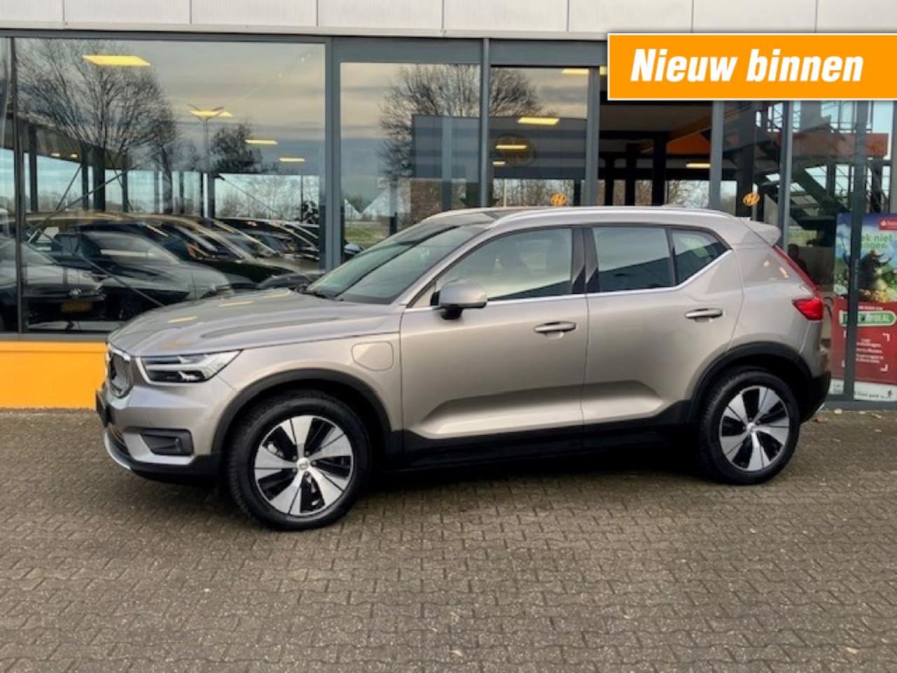 Volvo XC40 - 1.5 T5 Recharge Inscription - navi - elec achterklep  - camera - AutoWereld.nl