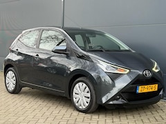 Toyota Aygo - 1.0 VVT-i x-play limited 1STE EIGEN / CAMERA / CARPLAY / AIRCO / BTW