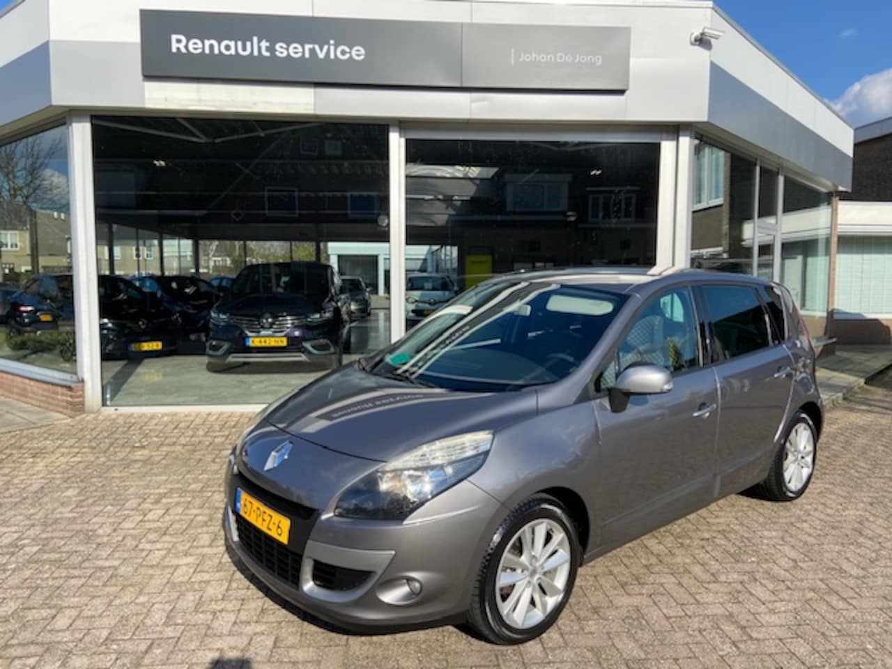 Renault Scénic - 1.4 TCE 130 Celsium - AutoWereld.nl