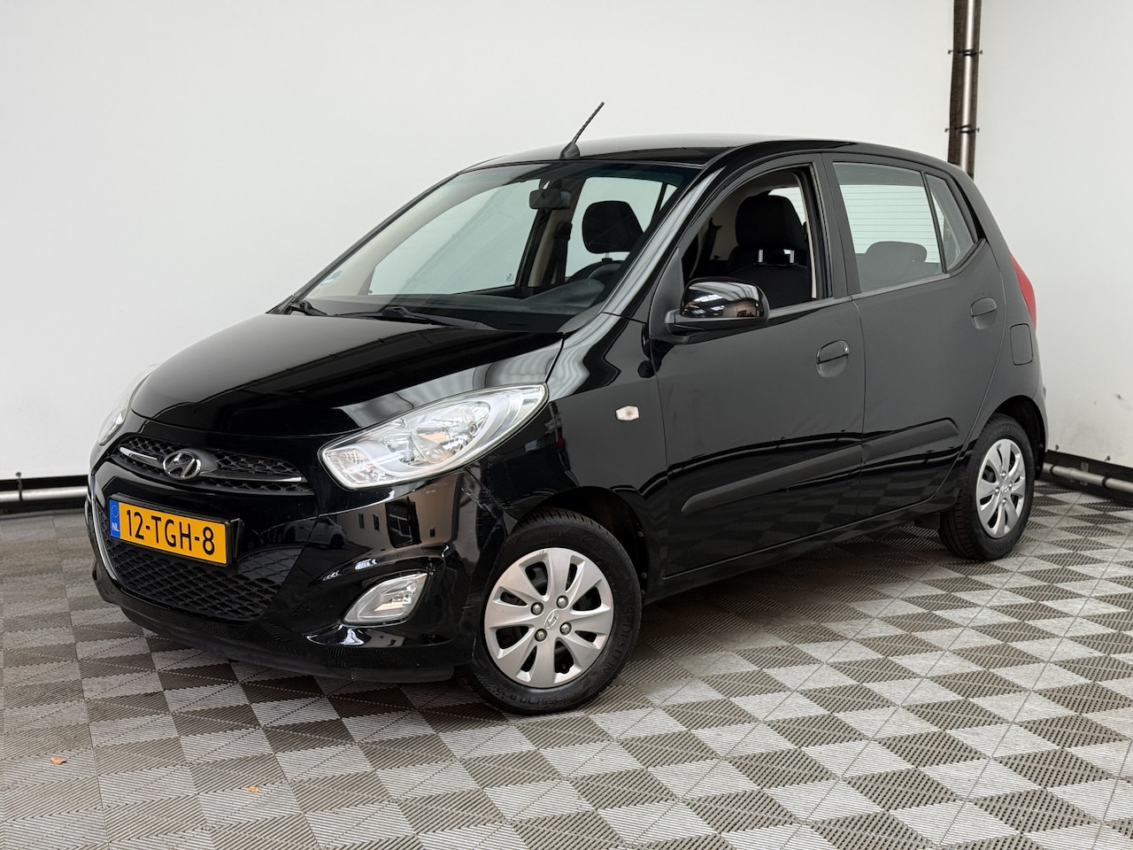 Hyundai i10 - 1.2 Plus Airco Elek. Pakket NL Auto - AutoWereld.nl