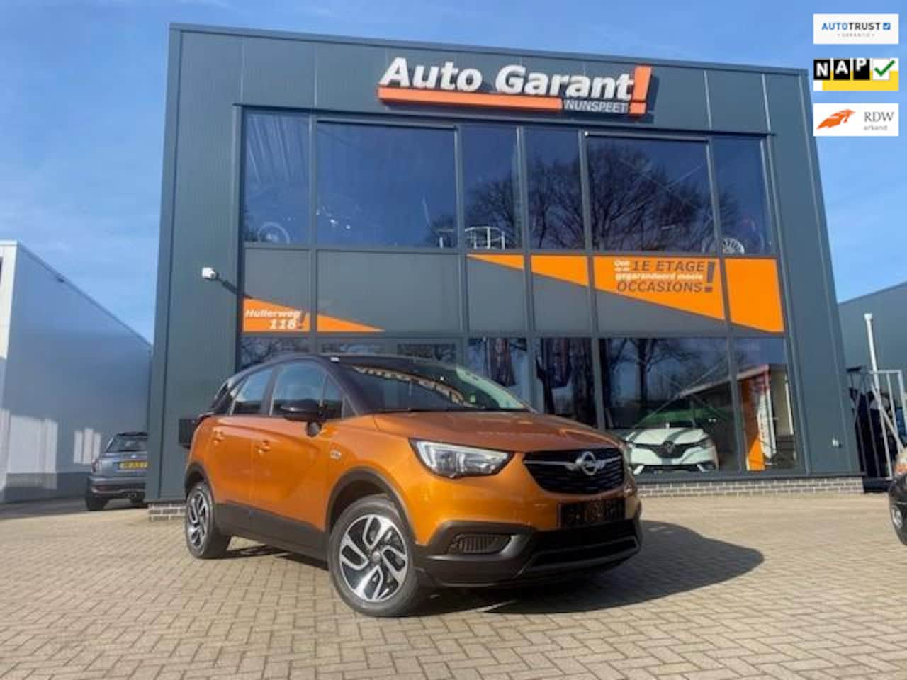 Opel Crossland X - 1.2 Turbo Innovation/APPLE CARPLAYY/PDC/CRUISE/2 TONE/ - AutoWereld.nl