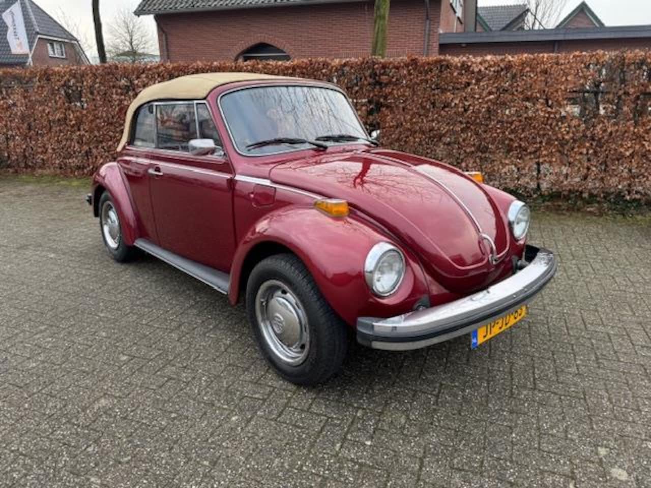 Volkswagen Kever Cabriolet - 1303 LS Fuel Injection 1978 - AutoWereld.nl