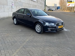 Audi A4 Limousine - 1.8 TFSI Pro Line AUTOMAAT NIEUWE BANDEN