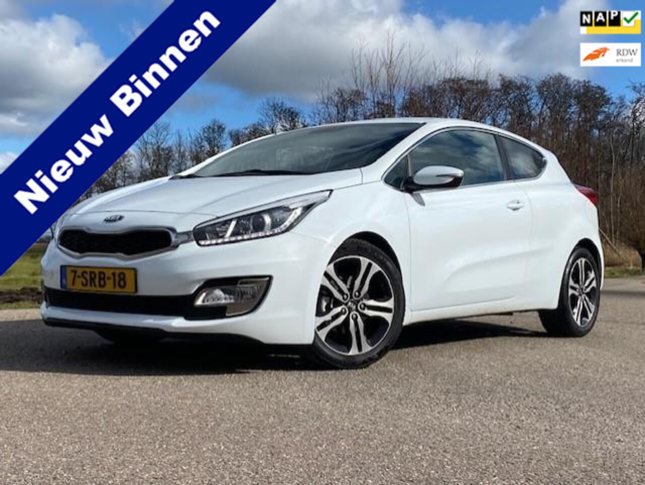 Kia Pro cee'd - 1.6 GDI Business Pack 3DRS NAVI CAMERA AIRCO 135PK NAP GOED ONDERHOUDEN - AutoWereld.nl