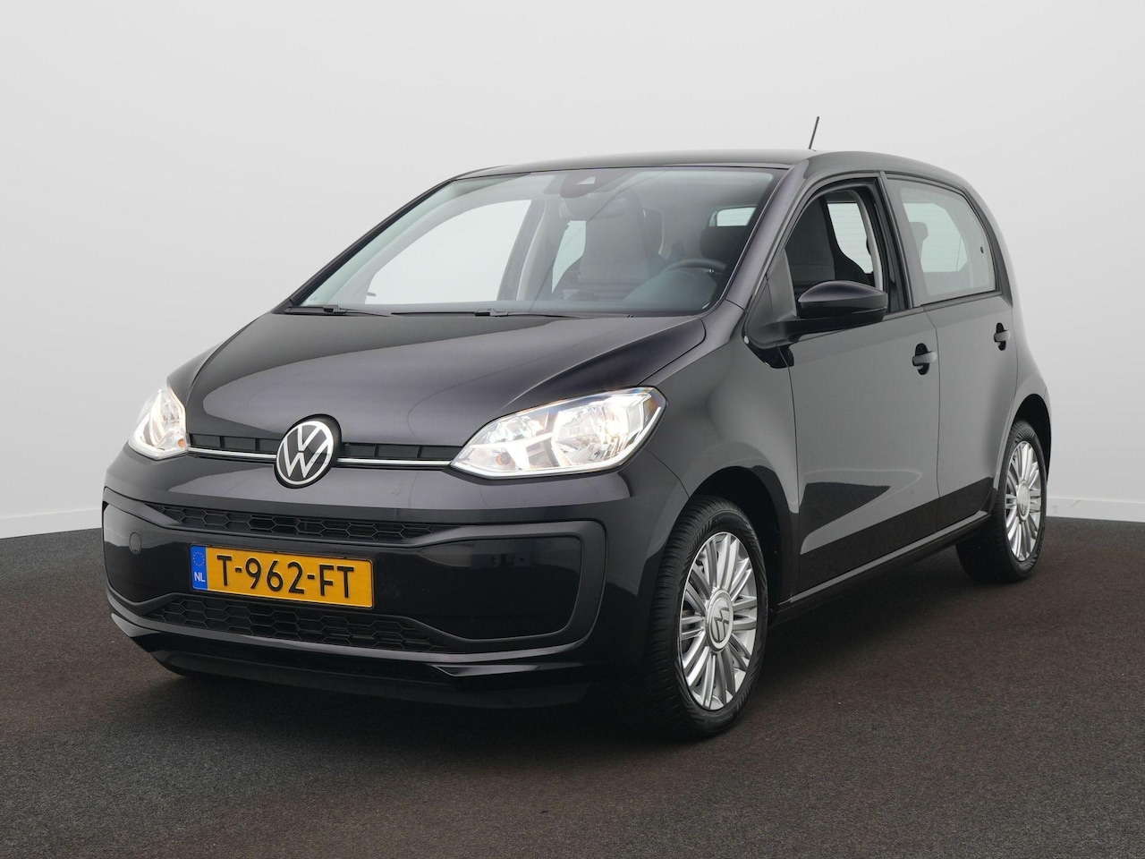 Volkswagen Up! - 1.0 Climate Control | Camera | Cruise Control | 15" LM - AutoWereld.nl