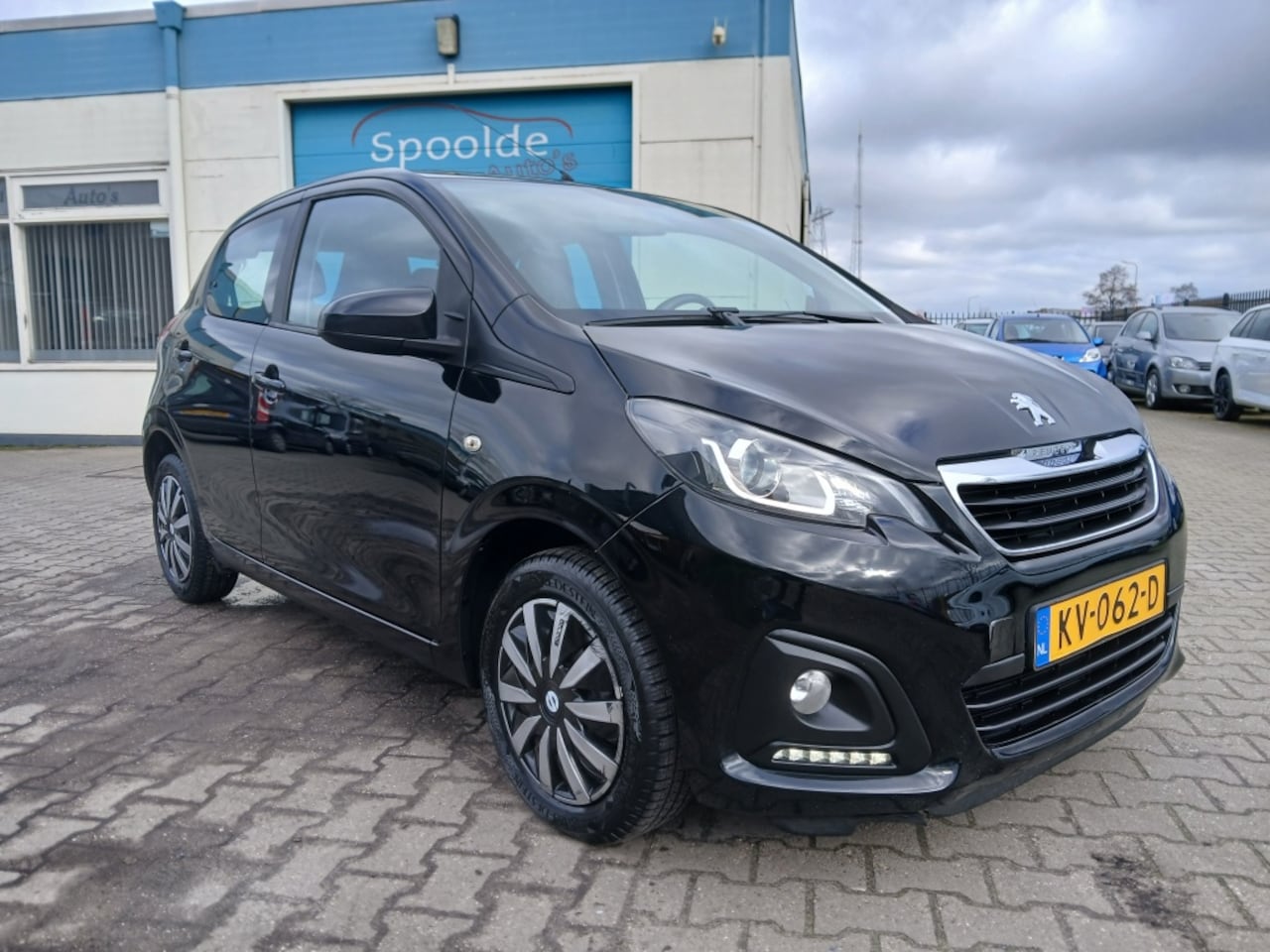 Peugeot 108 - 1.0 e-VTi 5-Deurs/Airco/Led/Dealer onderhouden - AutoWereld.nl