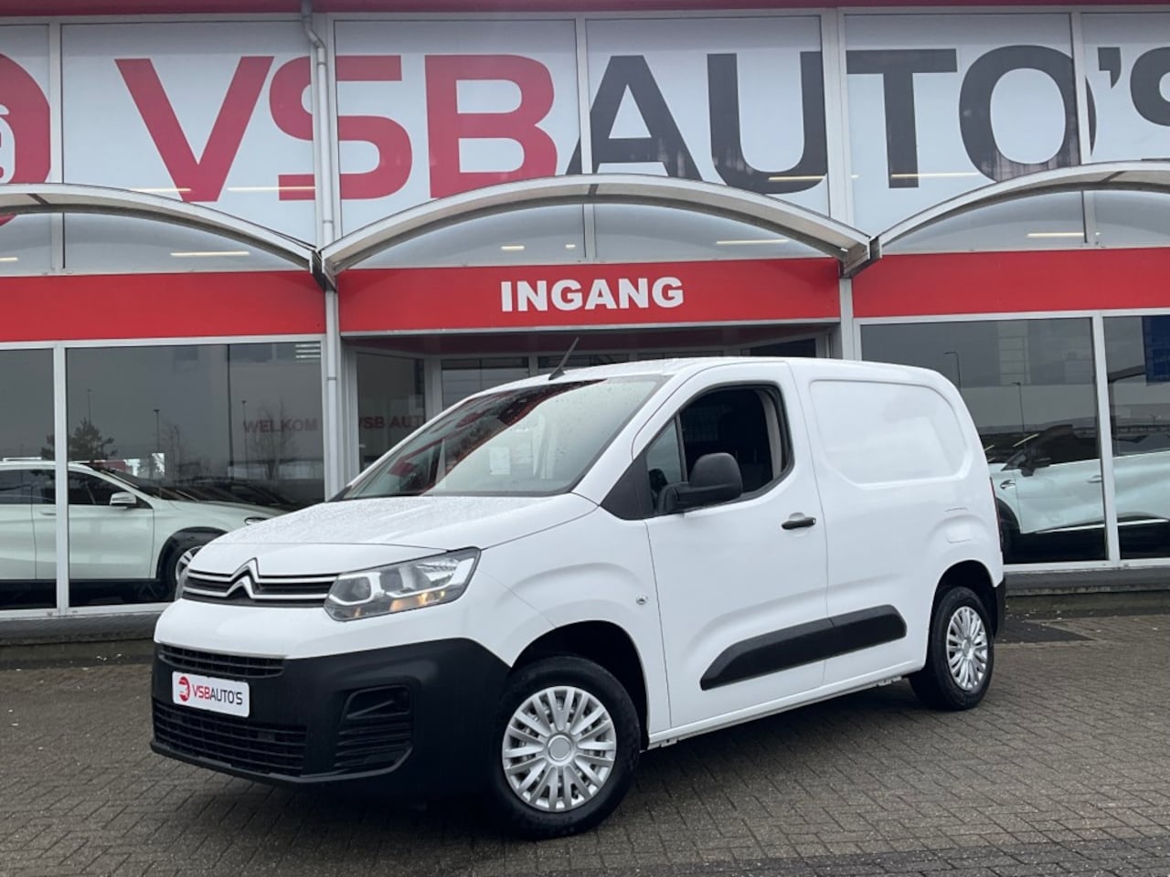 Citroën Berlingo - 1.2 PURETECH 110PK AIRCO PDC SCHUIFDEUR - AutoWereld.nl