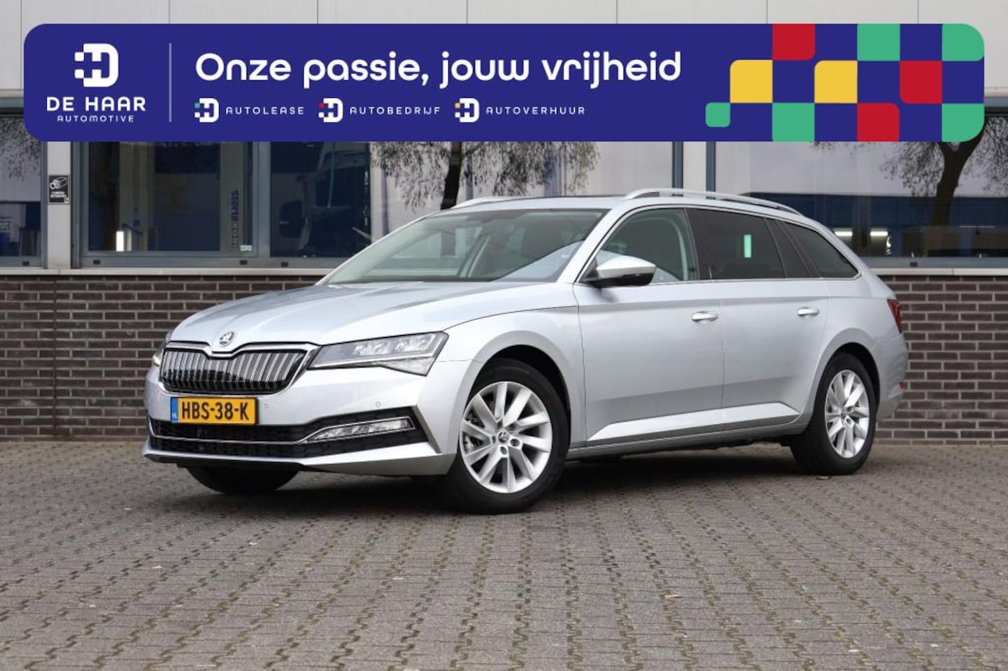 Skoda Superb - 1.4 TSI IV Plugin Bus. Edition - Panorama dak - LED - CruiseCont - AutoWereld.nl