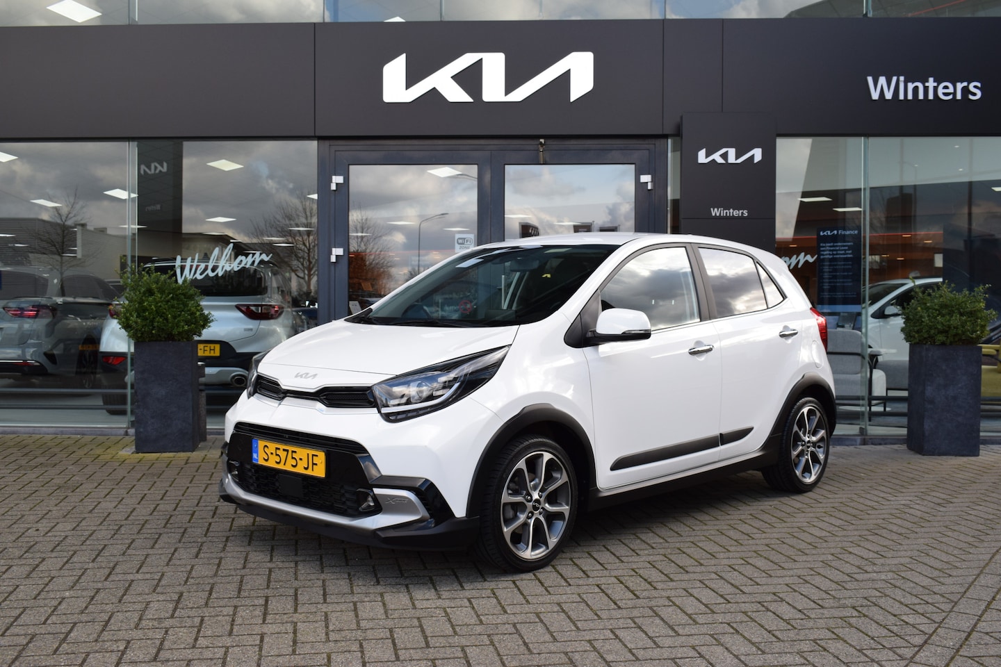 Kia Picanto - 1.0 T-GDi/100pk X-Line 5-Drs 5-Zits ECC Cr.Control Navi+Camera+BT Leder Stoel+StuurVerw. K - AutoWereld.nl