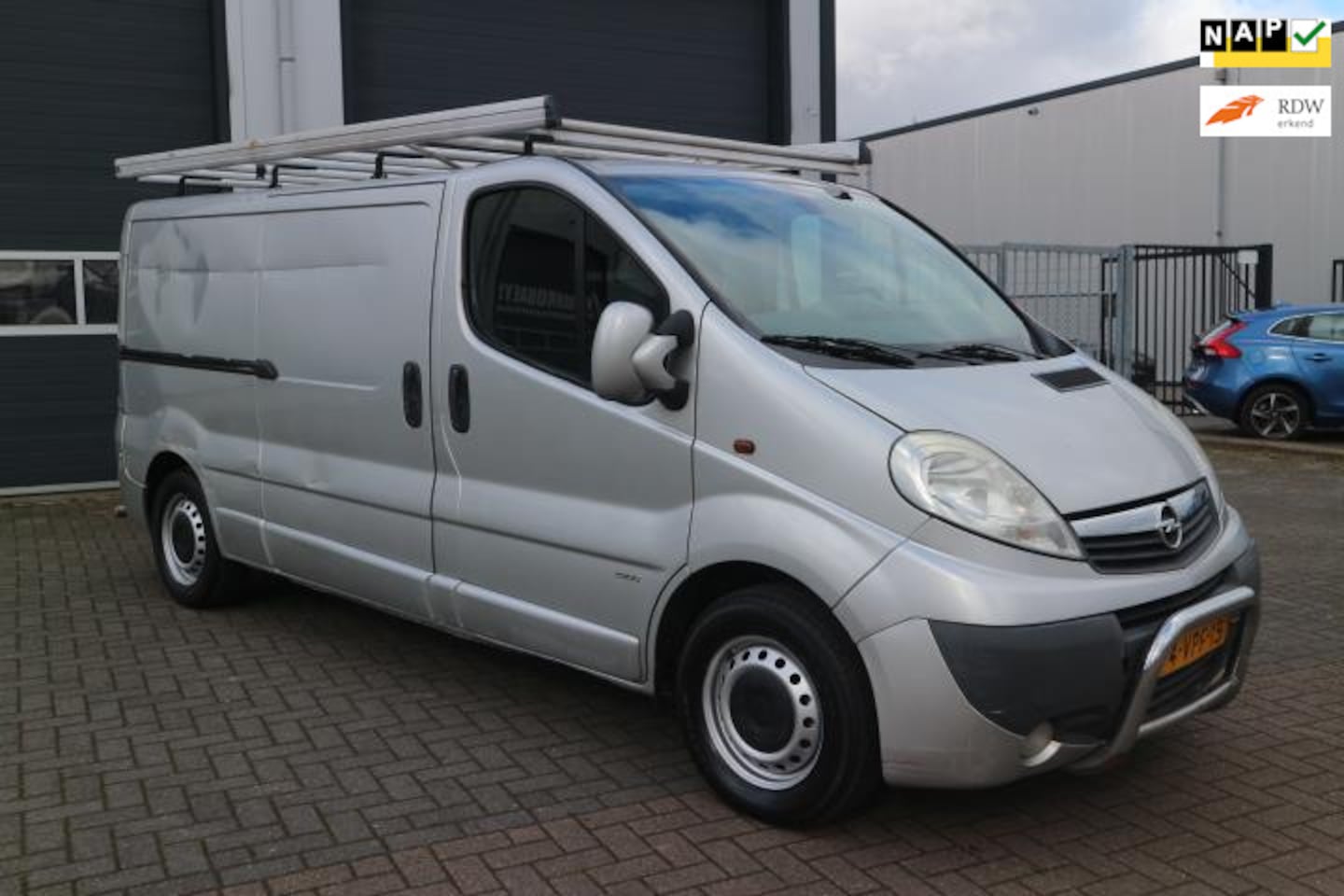 Opel Vivaro - 2.0 CDTI L2H1 ROMMELIGE BUS - AutoWereld.nl