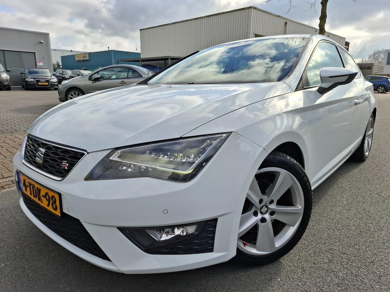 Seat Leon SC - 1.4 TSI FR CLIMA/CRUISE/NAVI/XENON! - AutoWereld.nl