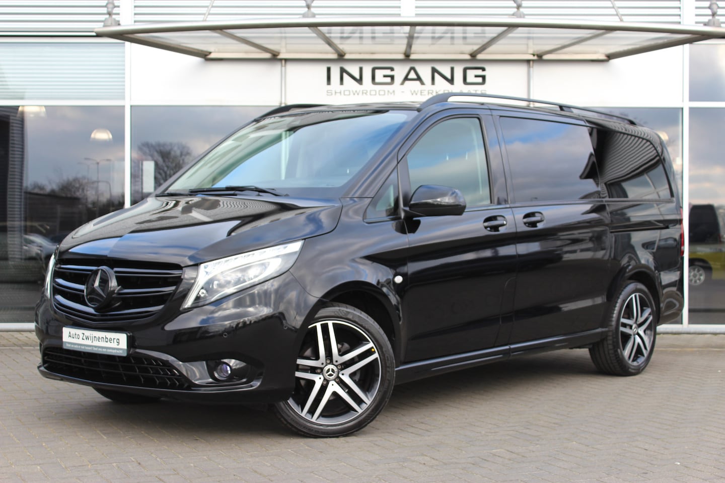 Mercedes-Benz Vito - 114 CDI Lang | distronic | Trekhaak | DC | - AutoWereld.nl