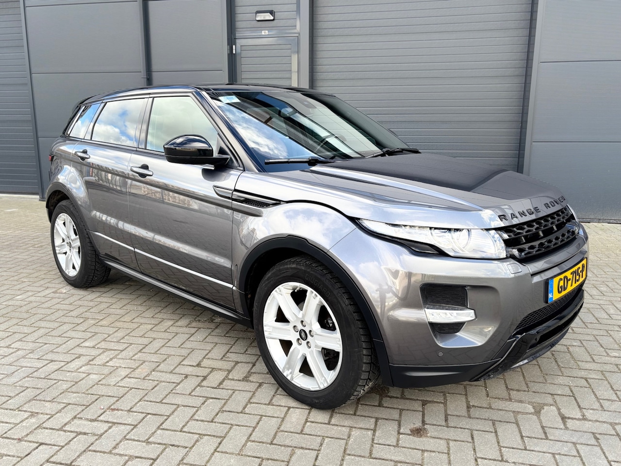 Land Rover Range Rover Evoque - 2.2 TD4 4WD Prestige Business Edition Panoramadak / Meridian / NL Auto ! - AutoWereld.nl