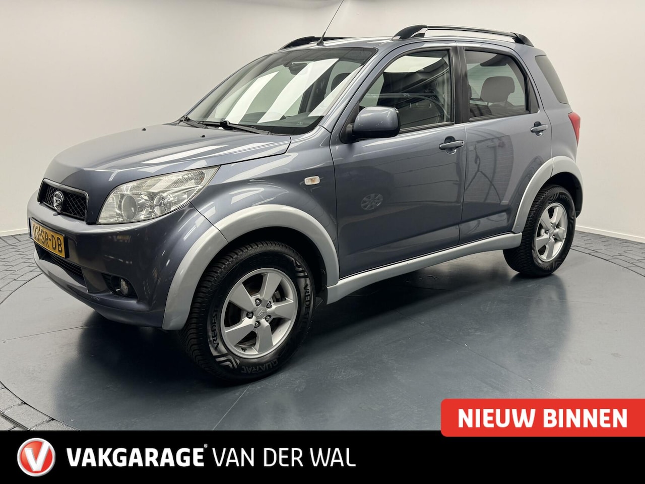 Daihatsu Terios - 1.5i-16v Exclusive 4X4 Airco-Trekhaak-Parkeersensoren-Lm16''velgen-Lederenbekleding - AutoWereld.nl