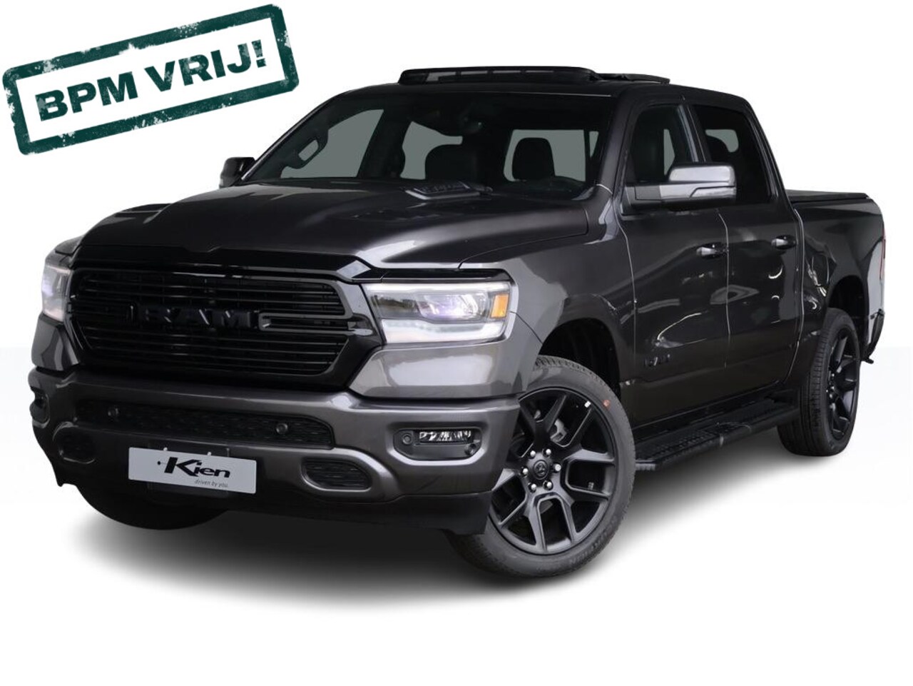 Dodge Ram 1500 - 5.7 V8 4x4 Crew Cab Night Edition | Pano-Dak | Groot Navi | eTorque | - AutoWereld.nl