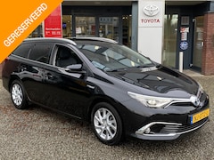 Toyota Auris Touring Sports - 1.8 HYBRID BUSINESS PRO NAVI PANODAK P-SENSOREN HALF-LEDER STOELVERWARMING KEYLESS NL-AUTO