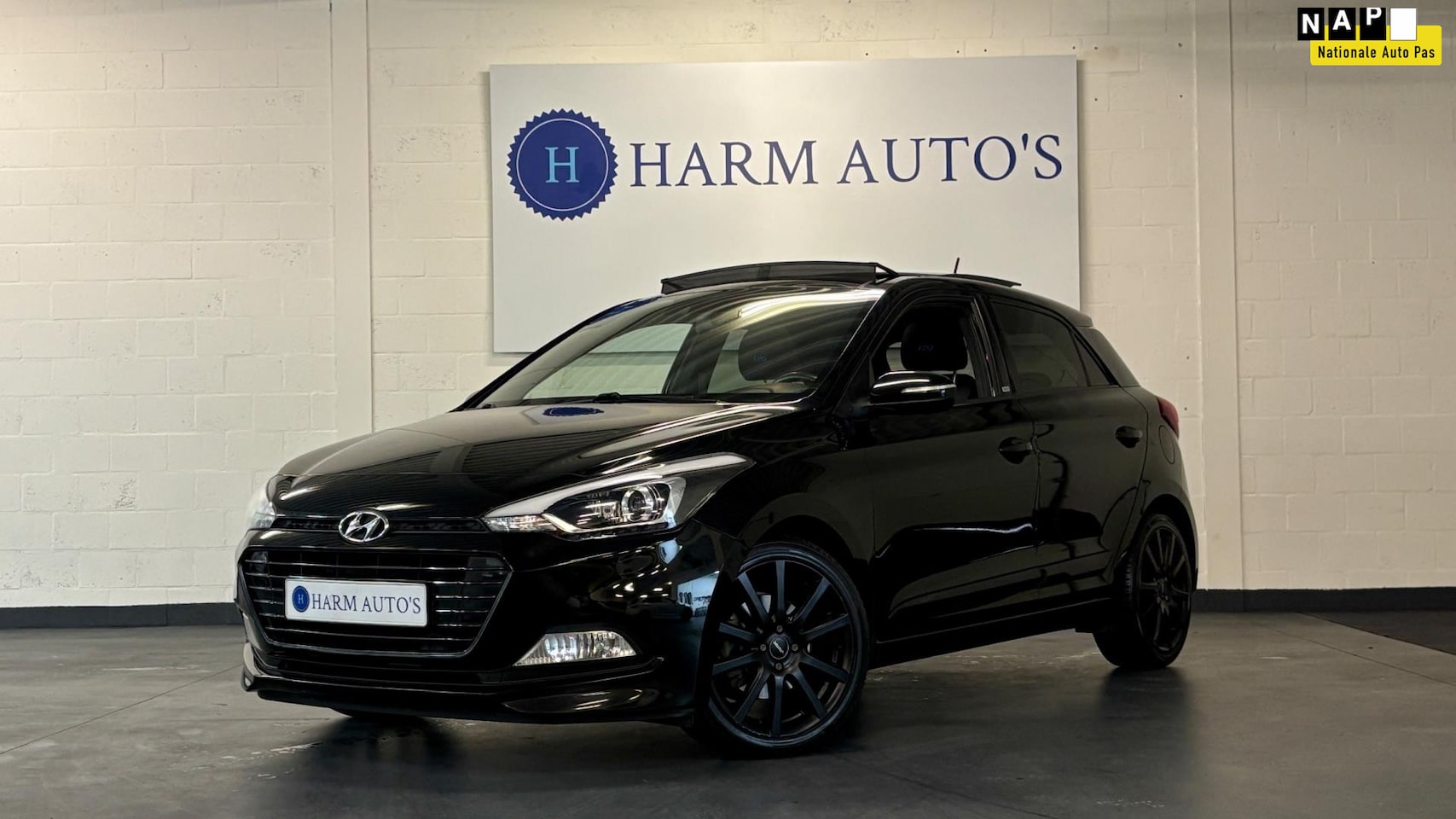 Hyundai i20 - 1.0 T-GDI Premium 120 pk Pano/Navi/CAM/Clima/PDC/LED - AutoWereld.nl