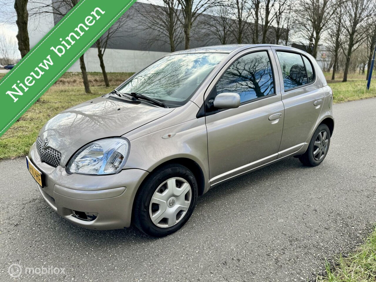 Toyota Yaris - 1.3 VVT-i Sol *AIRCO*ELEK. RAMEN*5 DEURS - AutoWereld.nl