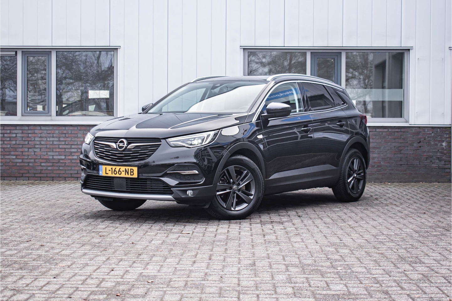 Opel Grandland X - 1.2 Turbo Business Executive 1.2 Turbo Business Executive - AutoWereld.nl