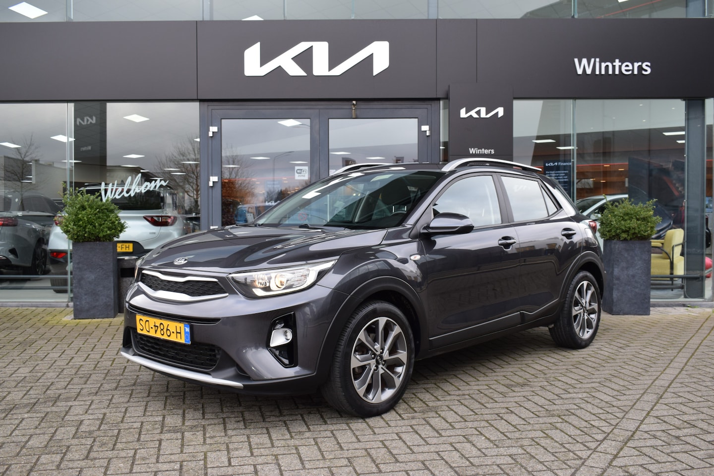 Kia Stonic - 1.0 T-GDi DynamicLine Airco Cr.Control+Limiter Navi+Camera BT+USB 17"LMV LED Tot 10jr. Kia - AutoWereld.nl