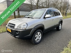 Hyundai Tucson - 2.0i Style*NEW APK*AIRCO*NAP*DEALER ONDERHOUD