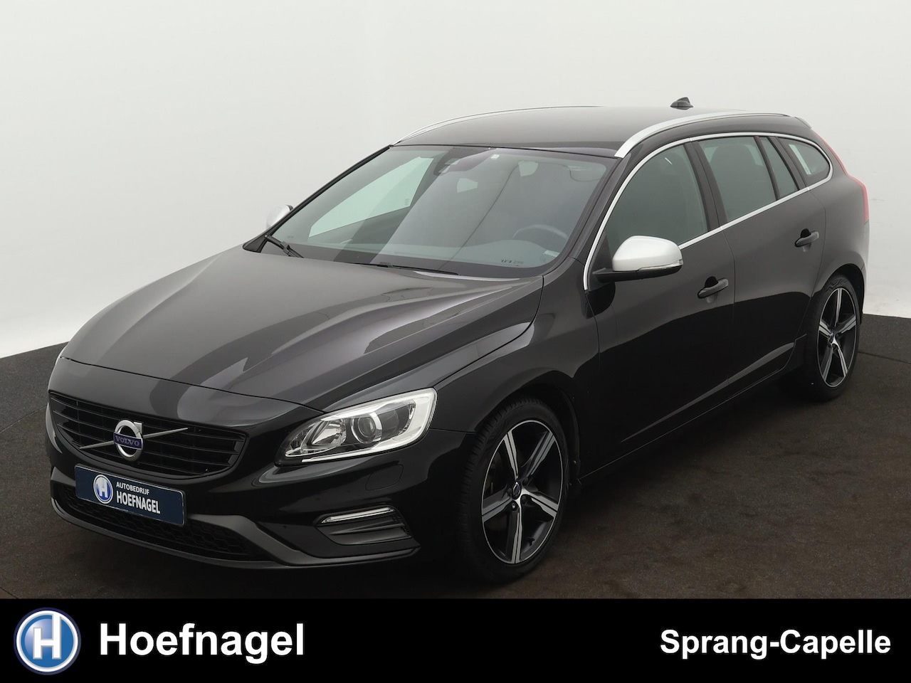 Volvo V60 - 1.5 T3 Nordic+ R Design | Trekhaak | Stoelverw. | Navi | Cruise | - AutoWereld.nl