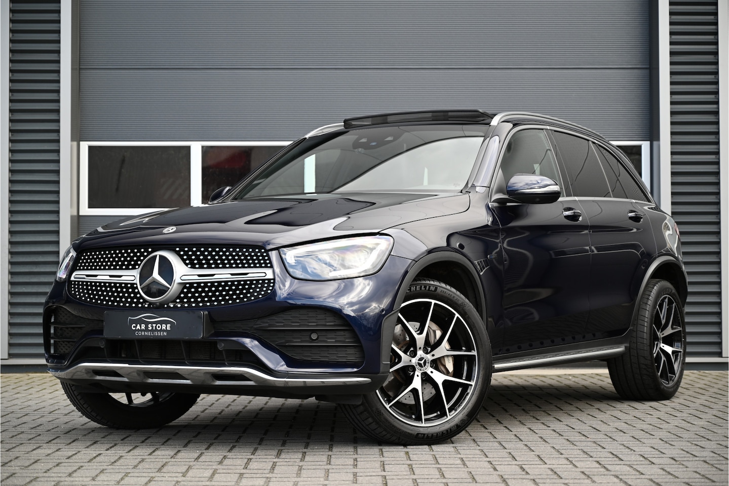 Mercedes-Benz GLC-klasse - 300e 4MATIC AMG / PANO / LEDER / BURMESTER / MEMORY / 360 CAMERA / LED / DISTRONIC / SFEER - AutoWereld.nl