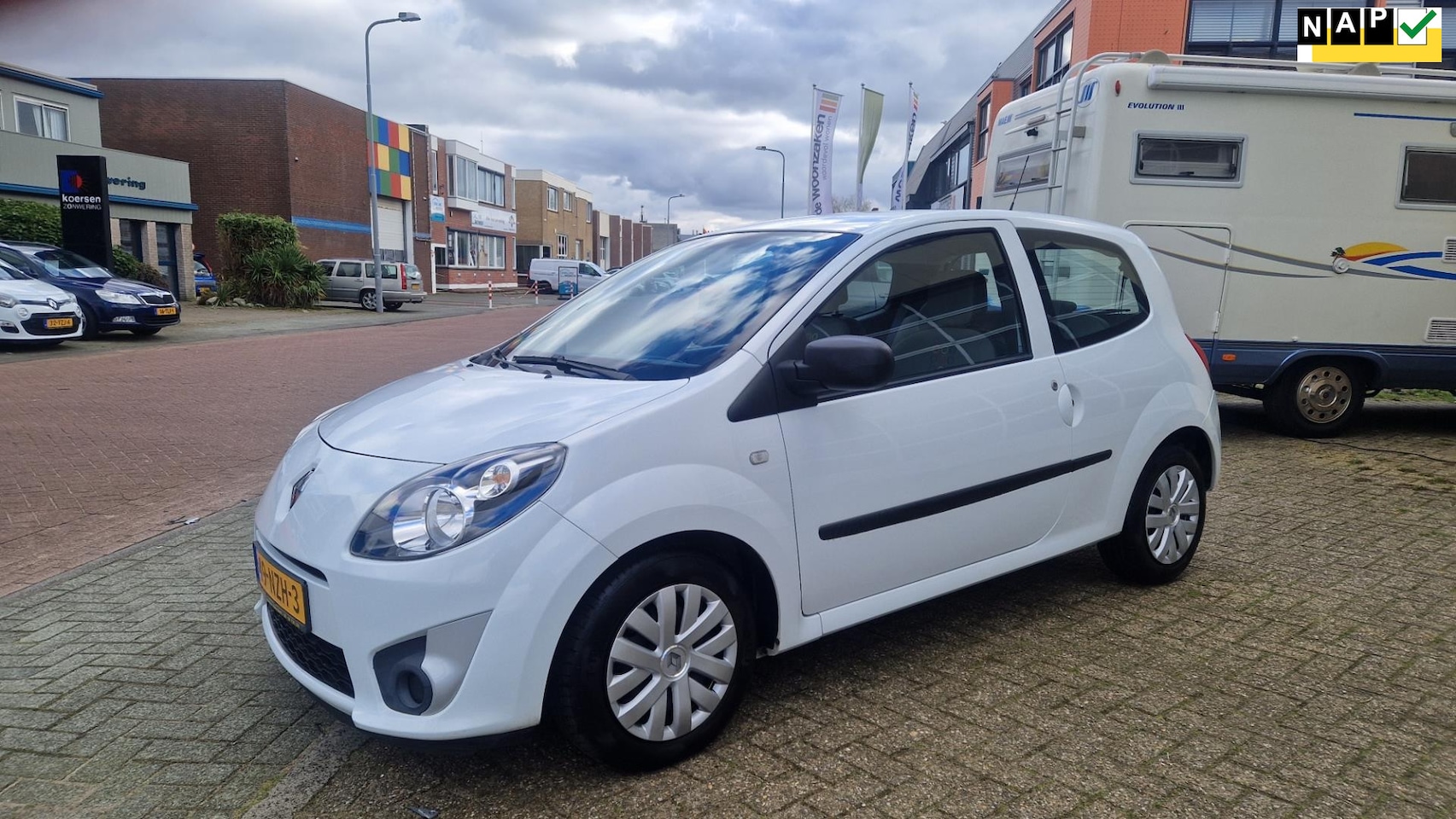 Renault Twingo - 1.2-16V Authentique Let op Origineel 43100 Km. - AutoWereld.nl