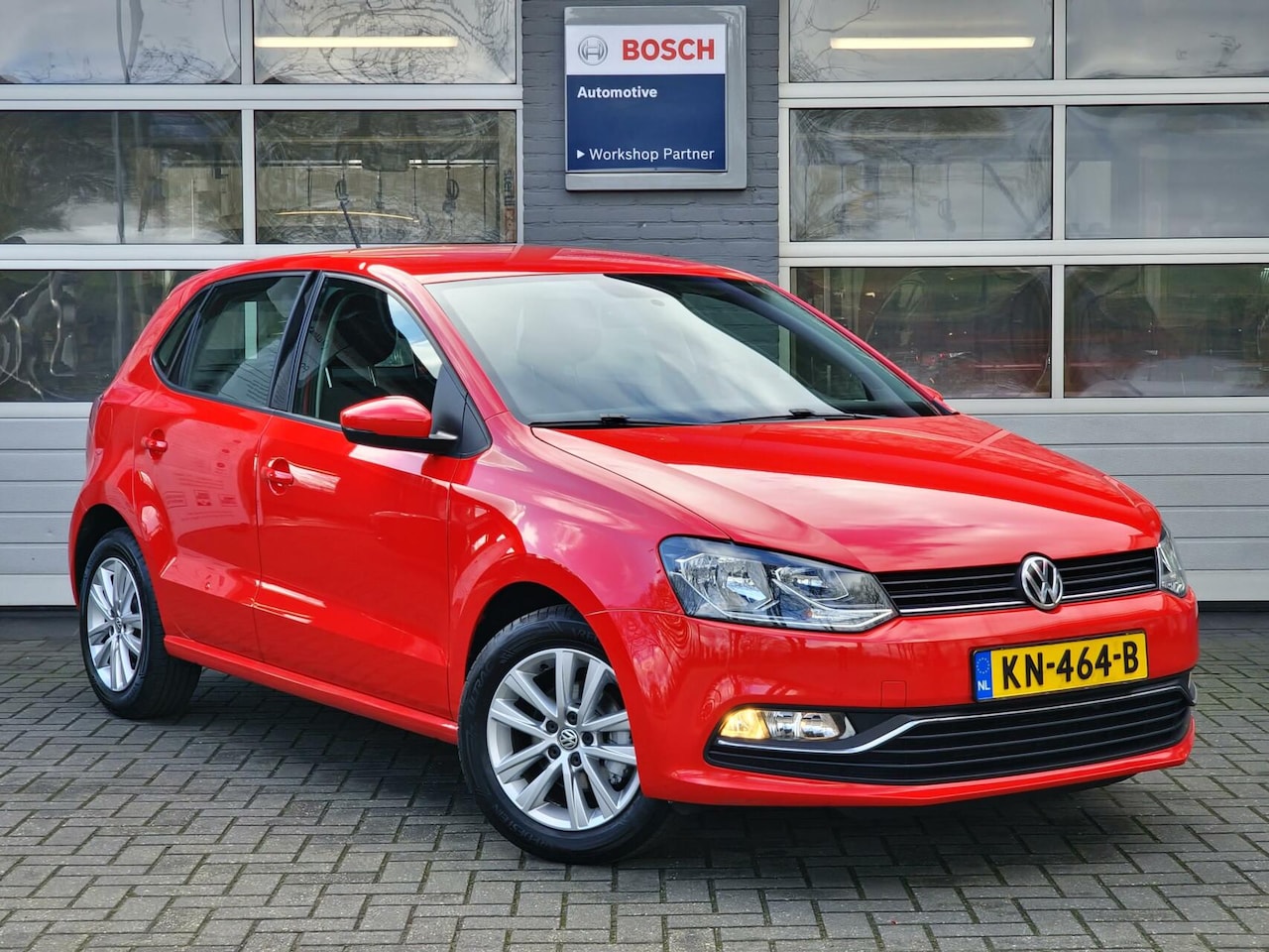 Volkswagen Polo - 1.2 TSI Highline DSG|airco|Trekhaak|LM|Cruise-control| - AutoWereld.nl